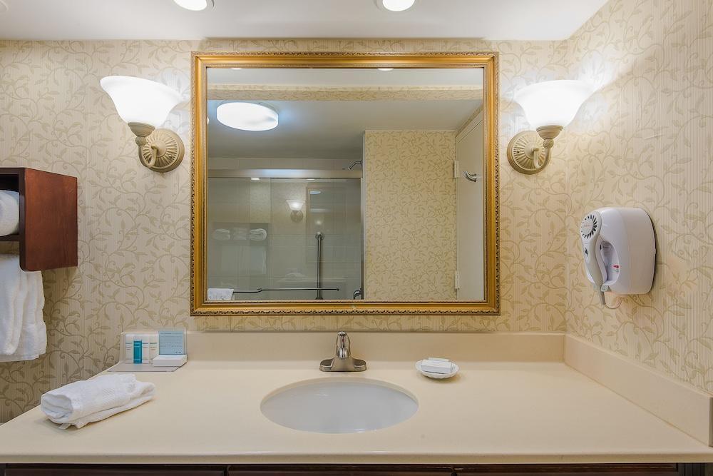 Hampton Hotel 3*