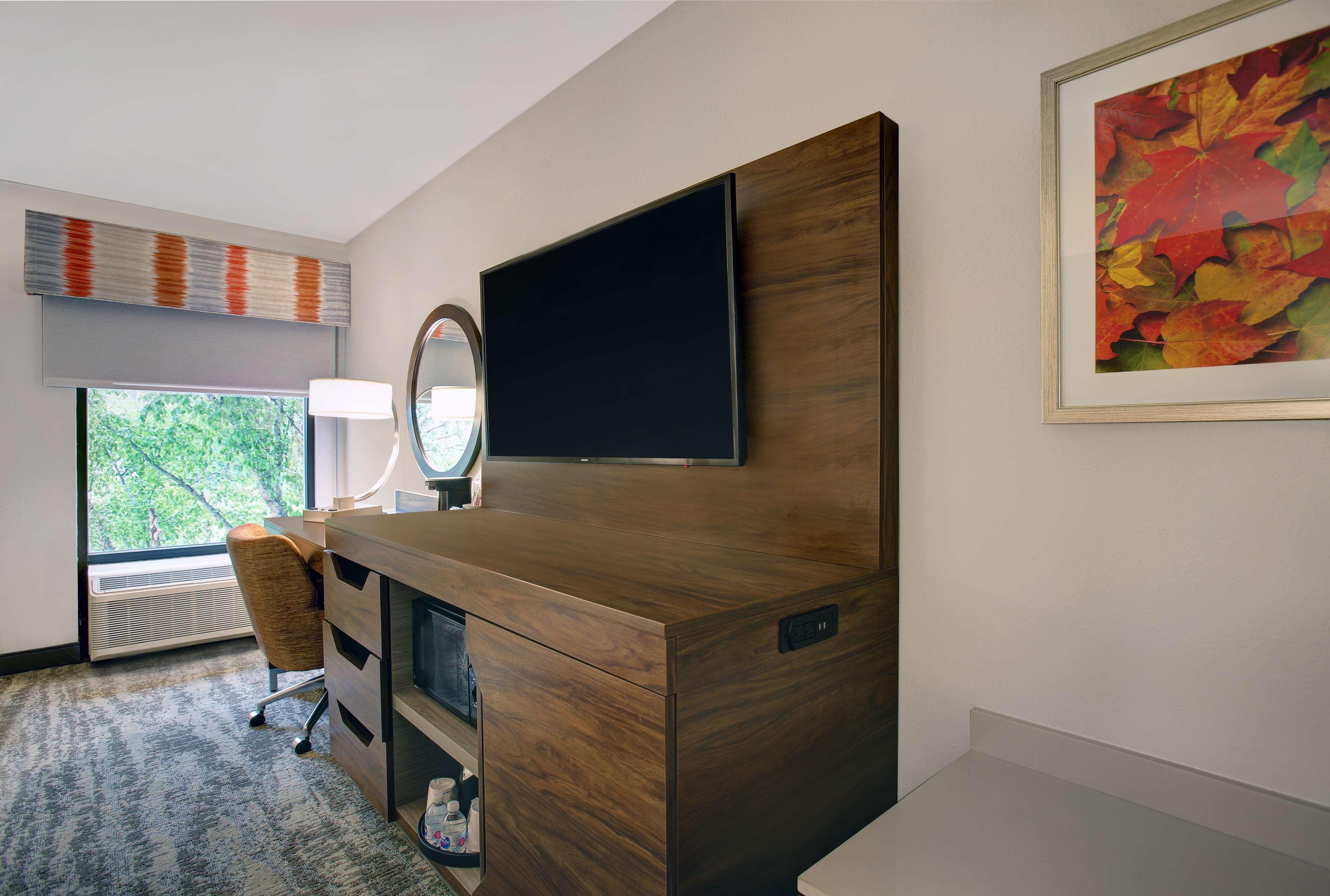 Hampton Hotel 3*