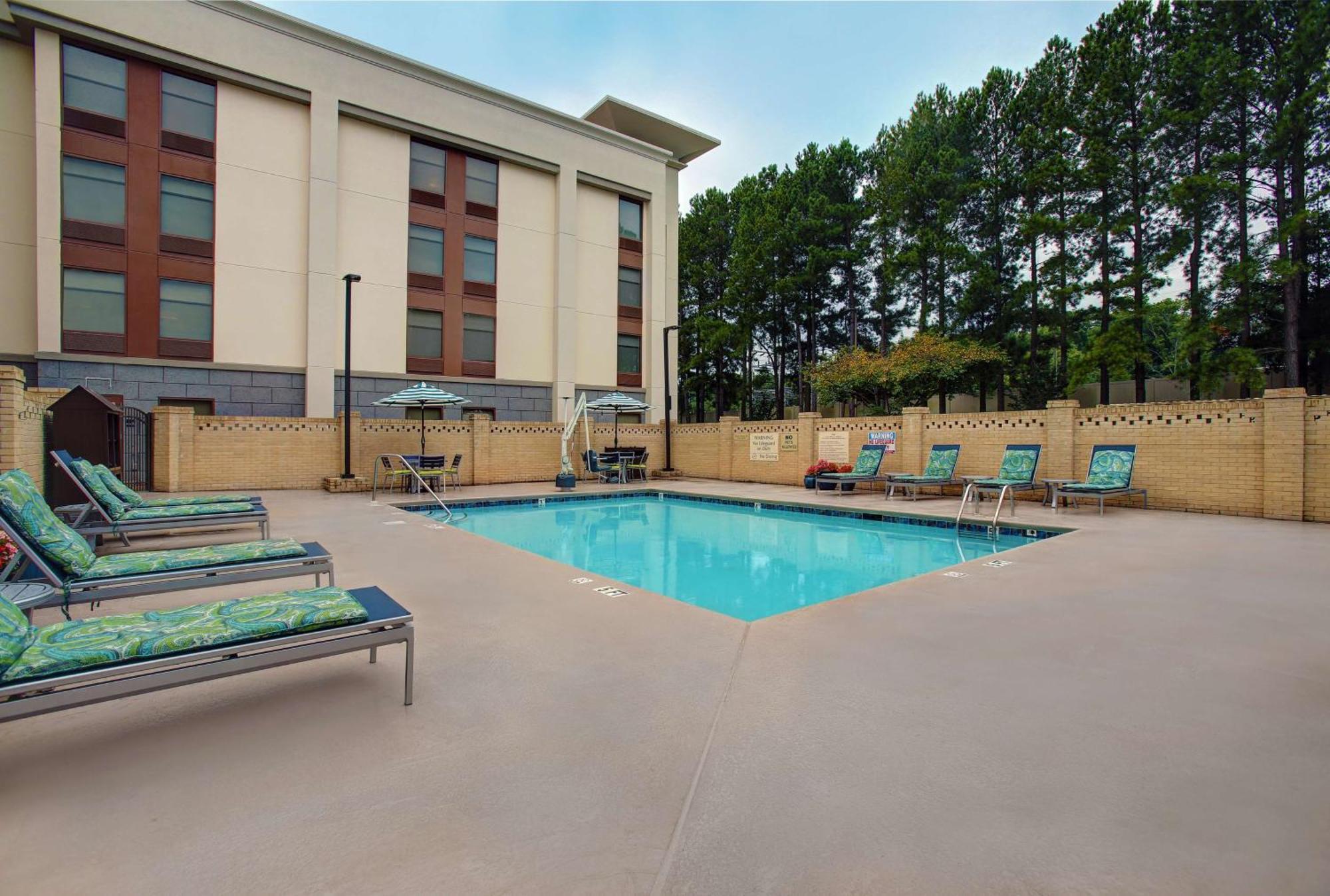 Hotel Hampton 3*
