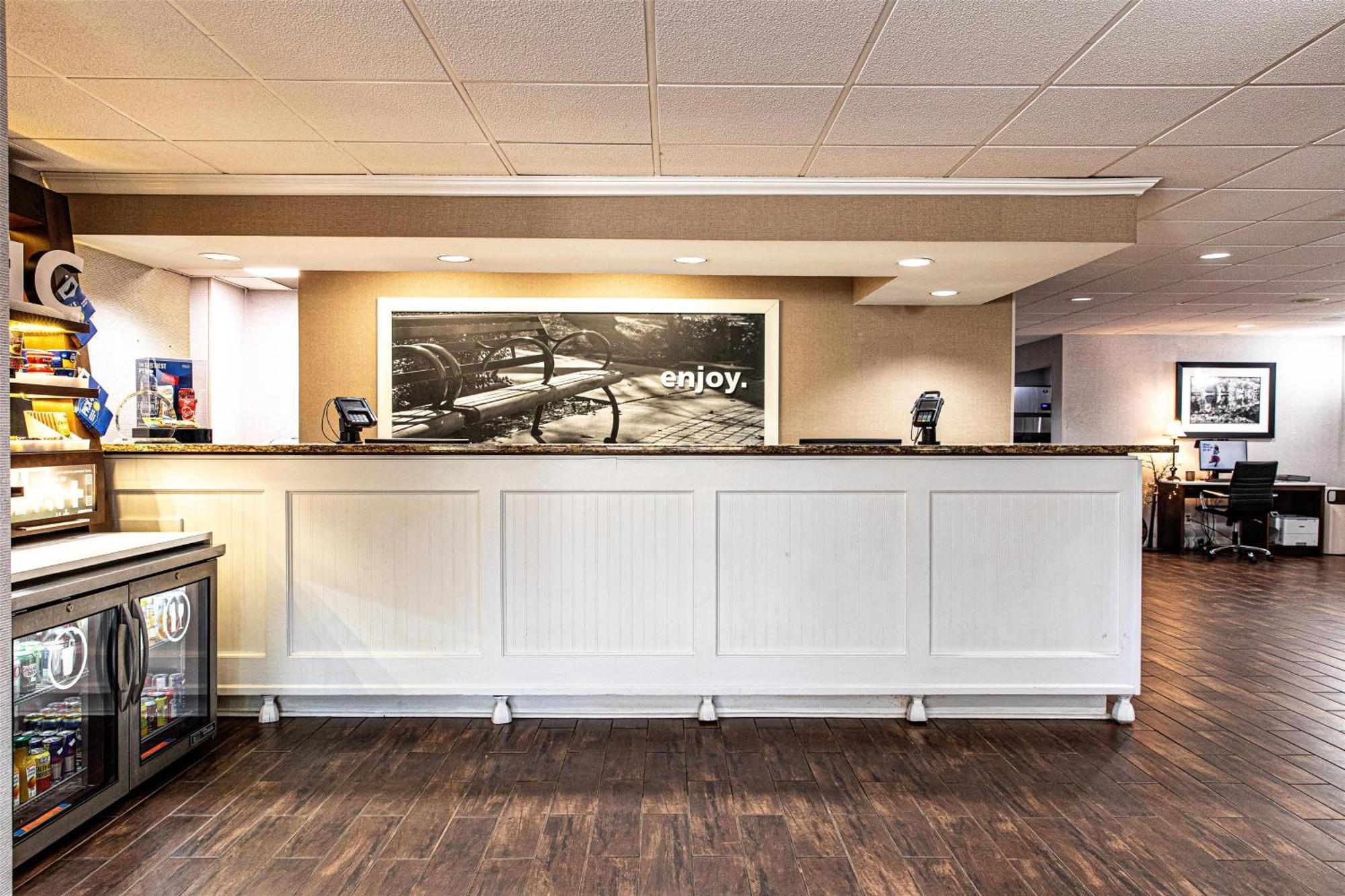 Hampton Hotel 3*