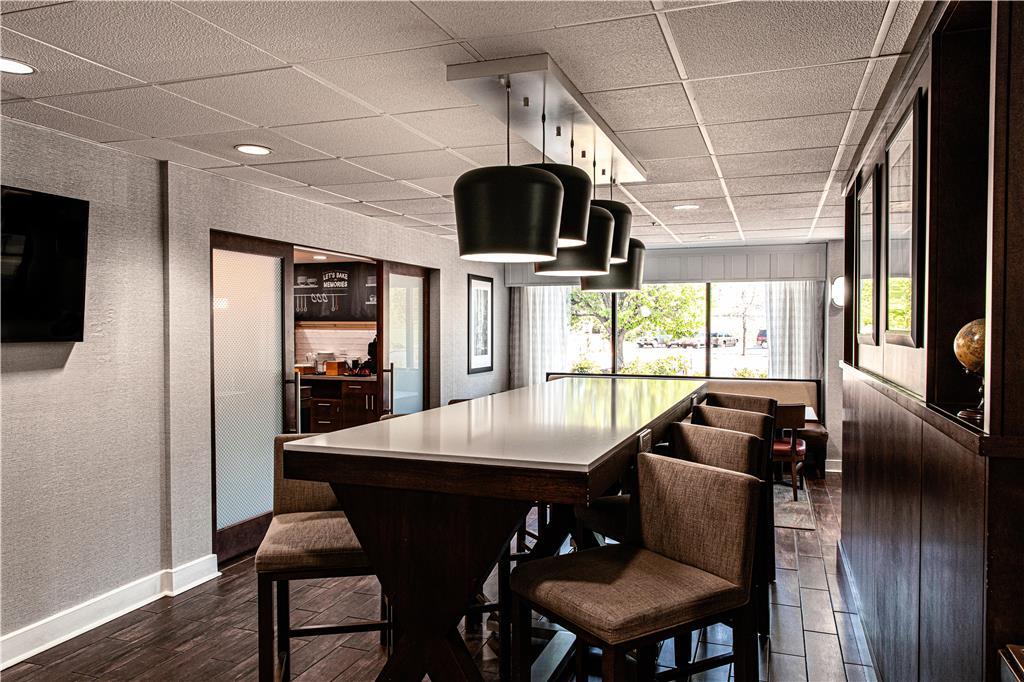 Hampton Hotel 3*